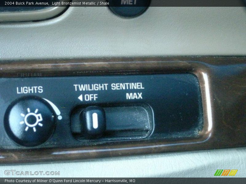 Light Bronzemist Metallic / Shale 2004 Buick Park Avenue