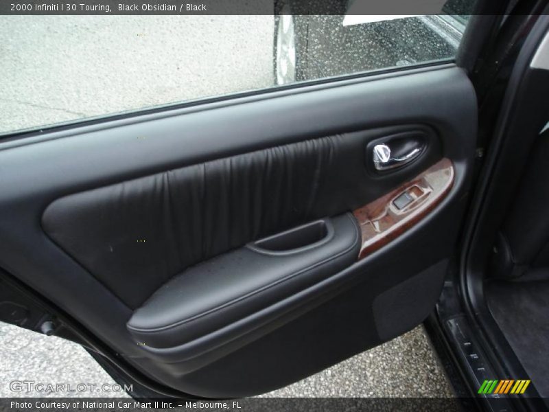 Black Obsidian / Black 2000 Infiniti I 30 Touring