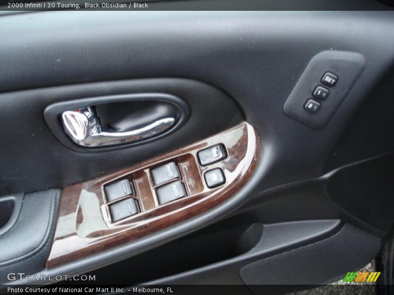 Black Obsidian / Black 2000 Infiniti I 30 Touring