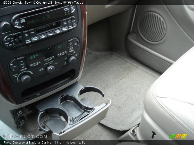 Stone White / Taupe 2003 Chrysler Town & Country LXi