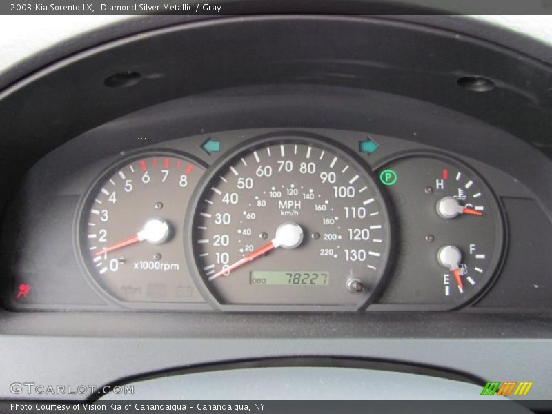 Diamond Silver Metallic / Gray 2003 Kia Sorento LX