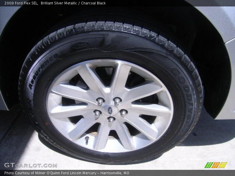 Brilliant Silver Metallic / Charcoal Black 2009 Ford Flex SEL