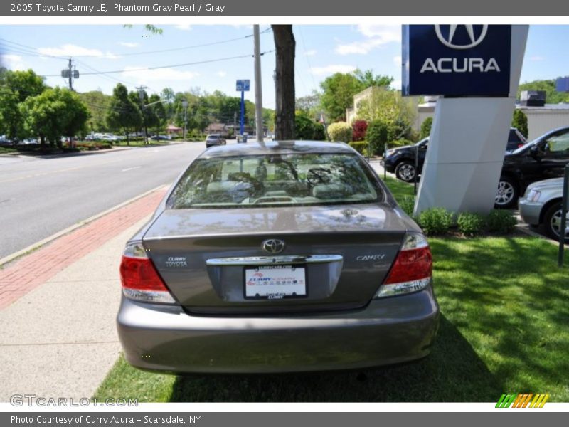 Phantom Gray Pearl / Gray 2005 Toyota Camry LE