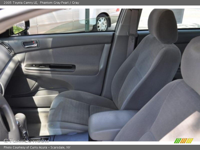 Phantom Gray Pearl / Gray 2005 Toyota Camry LE