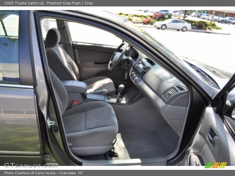 Phantom Gray Pearl / Gray 2005 Toyota Camry LE