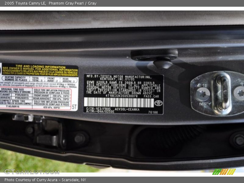 Phantom Gray Pearl / Gray 2005 Toyota Camry LE