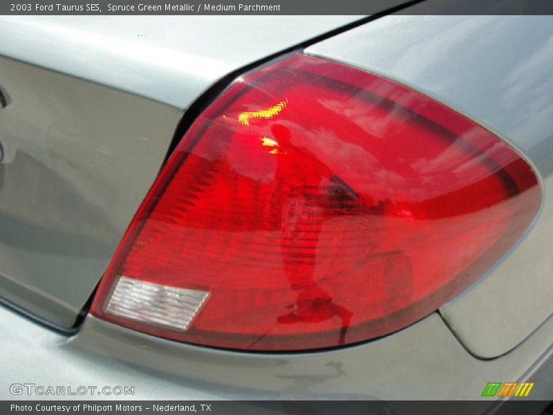 Spruce Green Metallic / Medium Parchment 2003 Ford Taurus SES