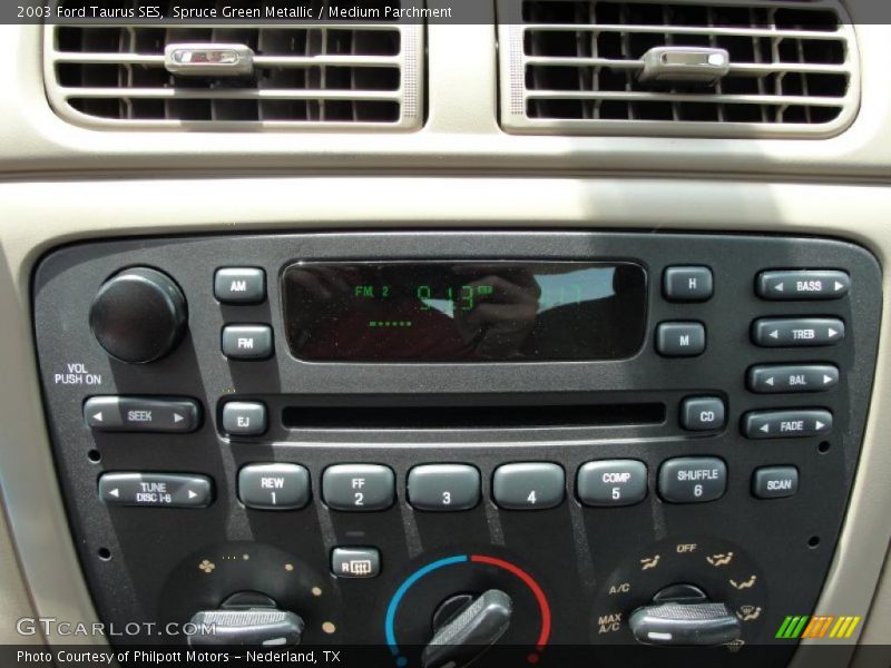 Spruce Green Metallic / Medium Parchment 2003 Ford Taurus SES