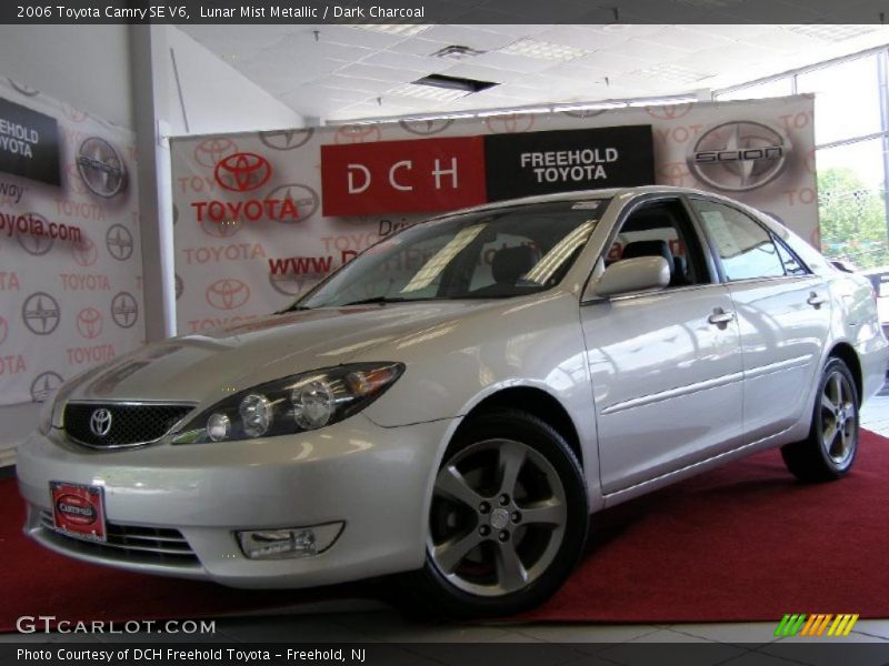 Lunar Mist Metallic / Dark Charcoal 2006 Toyota Camry SE V6