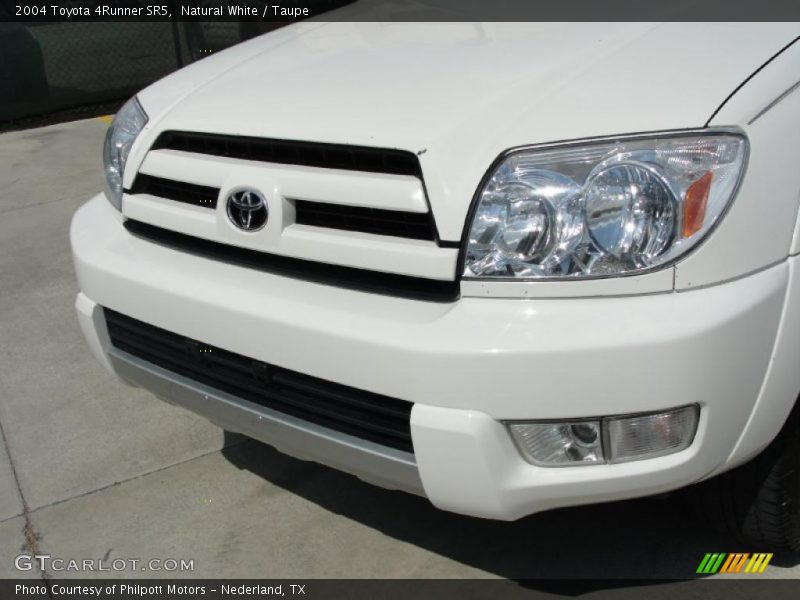 Natural White / Taupe 2004 Toyota 4Runner SR5