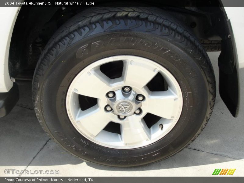 Natural White / Taupe 2004 Toyota 4Runner SR5