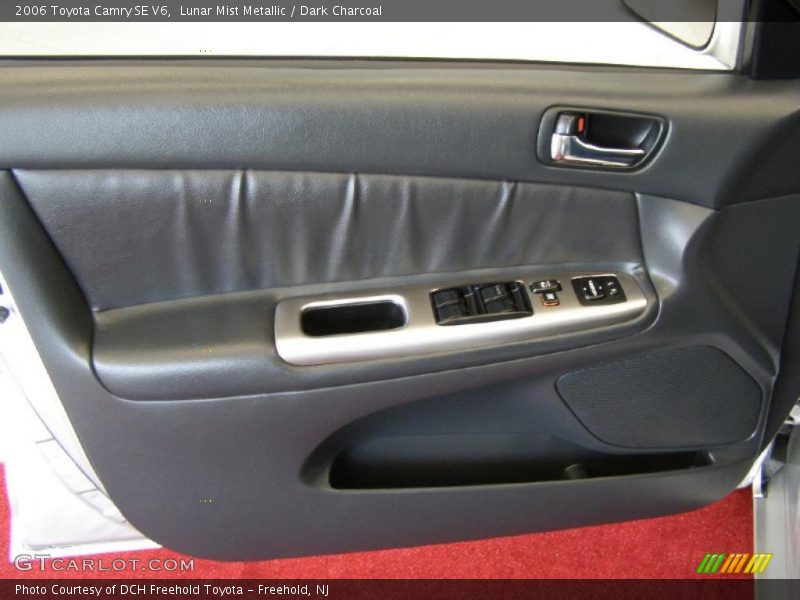 Lunar Mist Metallic / Dark Charcoal 2006 Toyota Camry SE V6