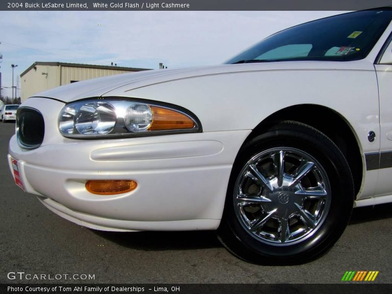 White Gold Flash / Light Cashmere 2004 Buick LeSabre Limited