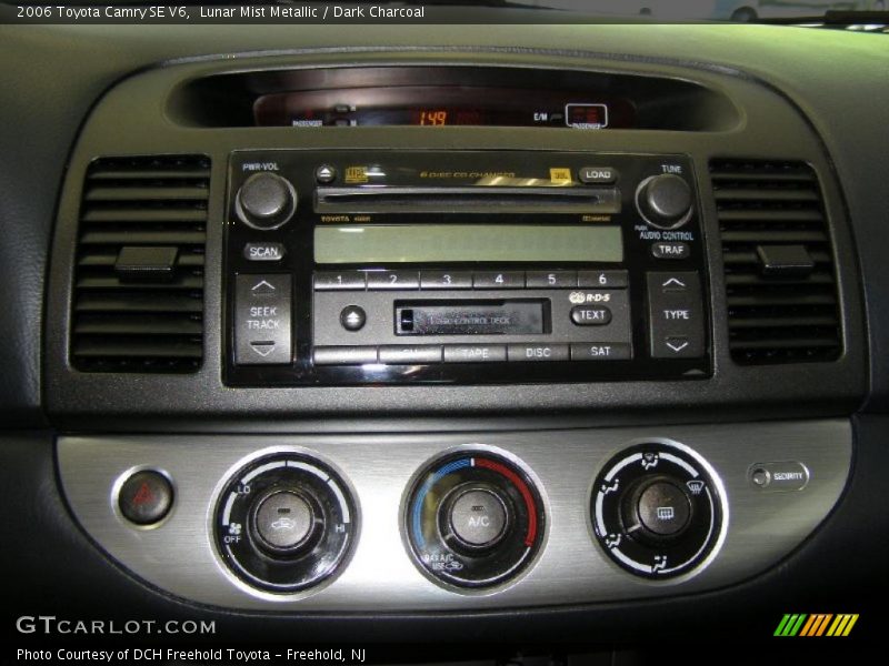 Lunar Mist Metallic / Dark Charcoal 2006 Toyota Camry SE V6