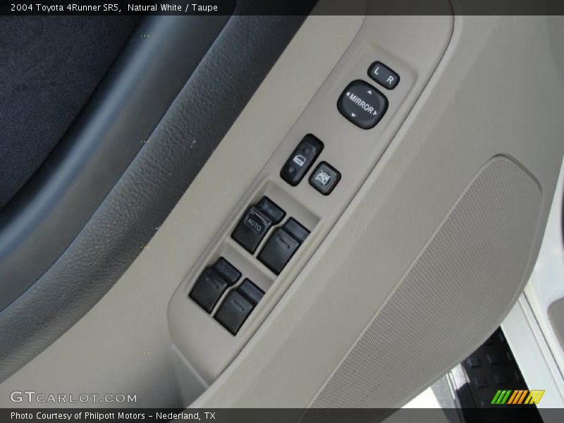 Natural White / Taupe 2004 Toyota 4Runner SR5