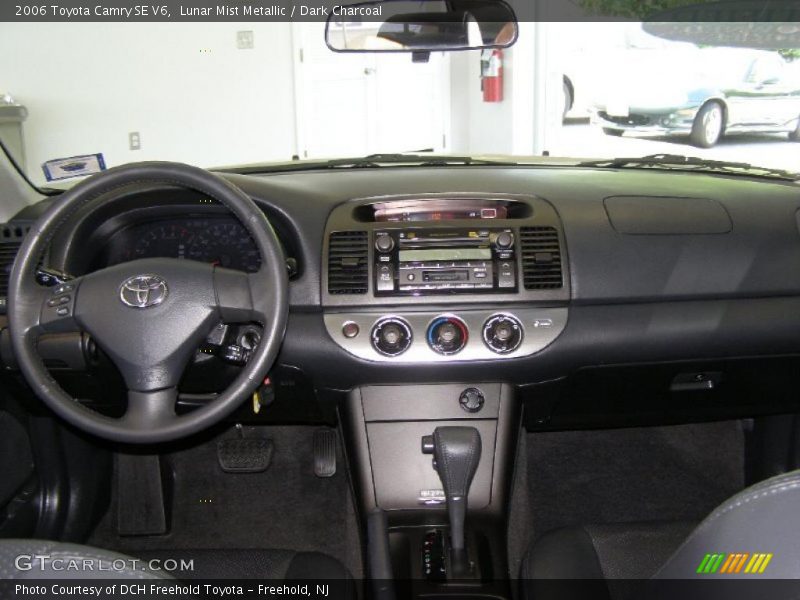 Lunar Mist Metallic / Dark Charcoal 2006 Toyota Camry SE V6