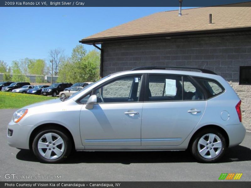 Bright Silver / Gray 2009 Kia Rondo LX V6