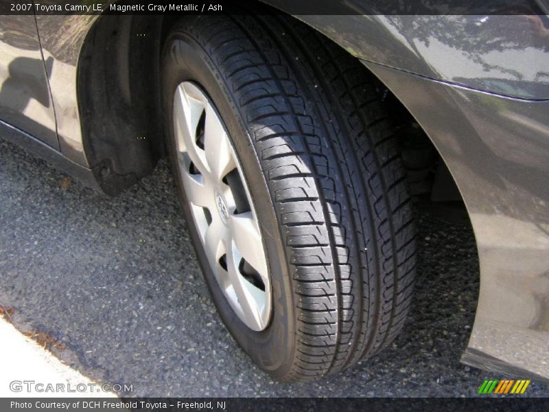 Magnetic Gray Metallic / Ash 2007 Toyota Camry LE