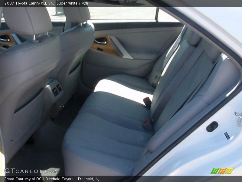 Super White / Ash 2007 Toyota Camry XLE V6