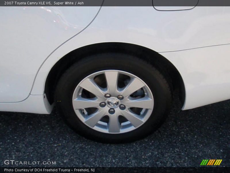 Super White / Ash 2007 Toyota Camry XLE V6