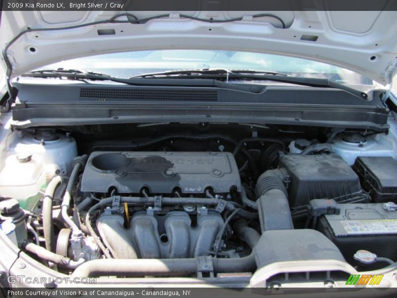 Bright Silver / Gray 2009 Kia Rondo LX