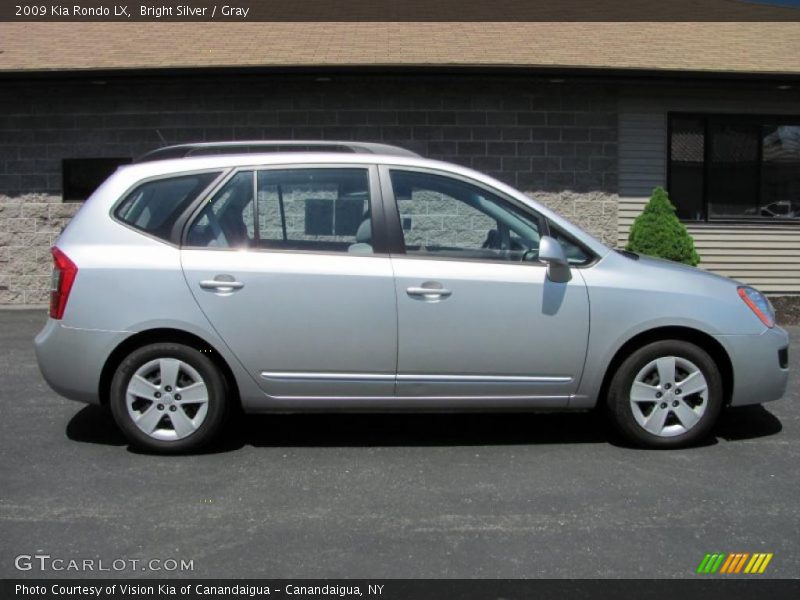 Bright Silver / Gray 2009 Kia Rondo LX
