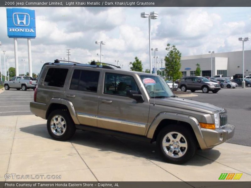 Light Khaki Metallic / Dark Khaki/Light Graystone 2006 Jeep Commander Limited