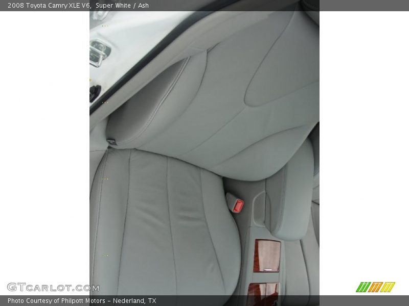 Super White / Ash 2008 Toyota Camry XLE V6