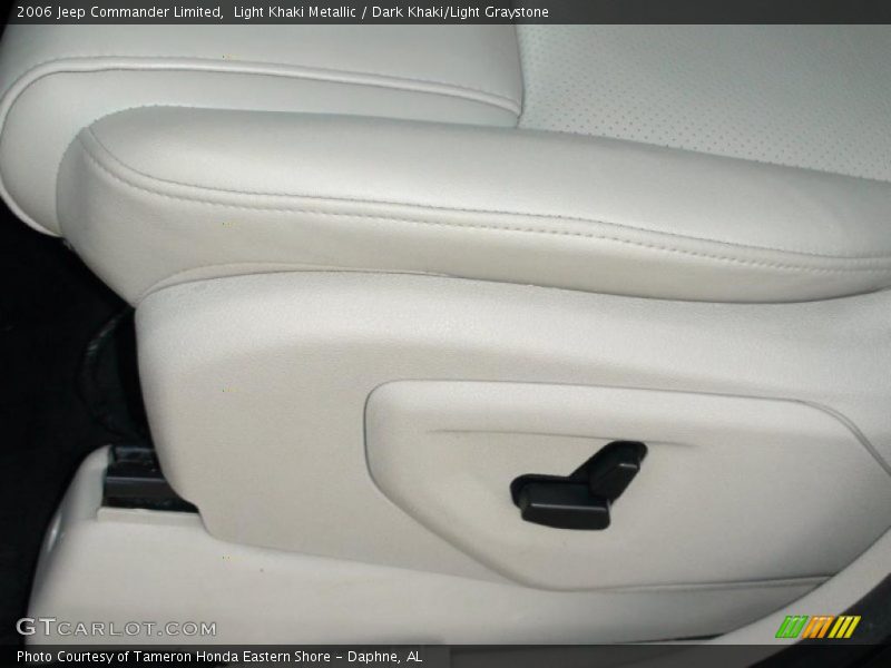 Light Khaki Metallic / Dark Khaki/Light Graystone 2006 Jeep Commander Limited