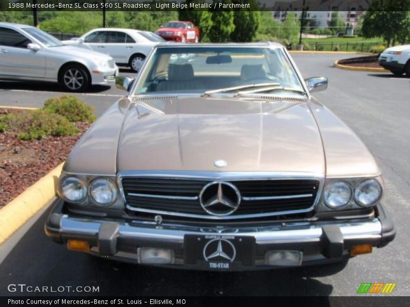 Light Beige Metallic / Parchment 1988 Mercedes-Benz SL Class 560 SL Roadster