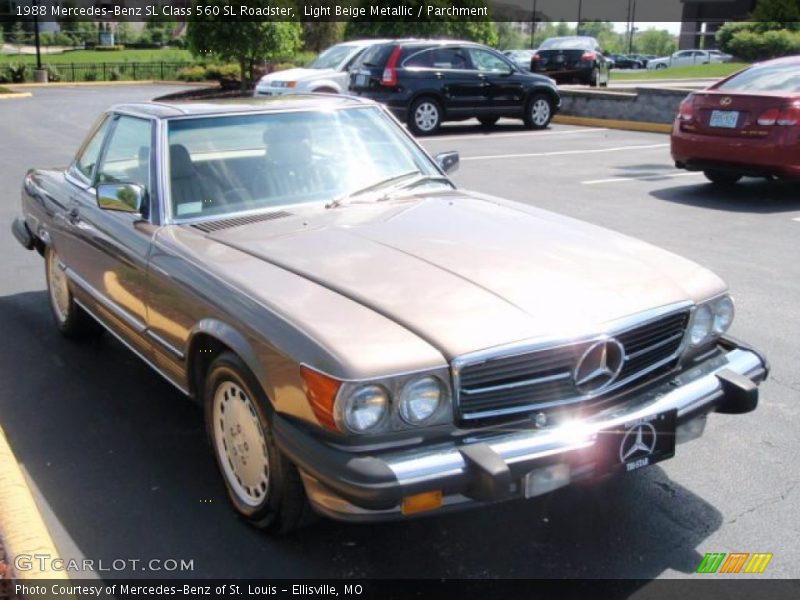 Light Beige Metallic / Parchment 1988 Mercedes-Benz SL Class 560 SL Roadster