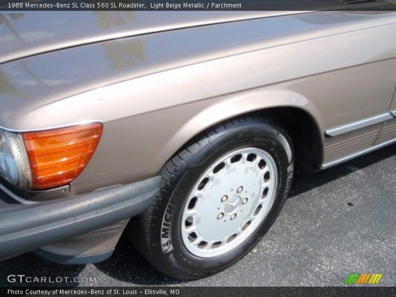 Light Beige Metallic / Parchment 1988 Mercedes-Benz SL Class 560 SL Roadster