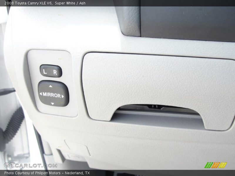 Super White / Ash 2008 Toyota Camry XLE V6