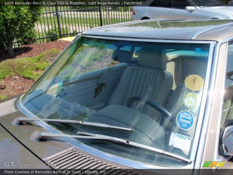 Light Beige Metallic / Parchment 1988 Mercedes-Benz SL Class 560 SL Roadster