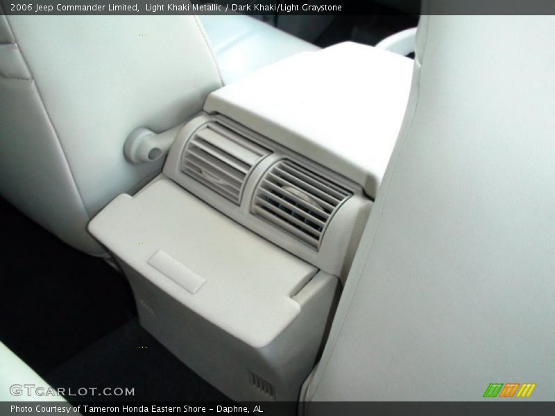 Light Khaki Metallic / Dark Khaki/Light Graystone 2006 Jeep Commander Limited