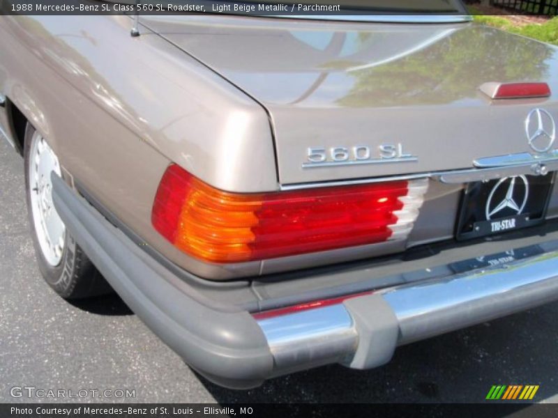Light Beige Metallic / Parchment 1988 Mercedes-Benz SL Class 560 SL Roadster