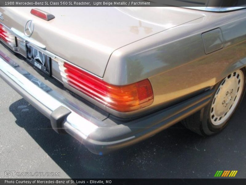 Light Beige Metallic / Parchment 1988 Mercedes-Benz SL Class 560 SL Roadster