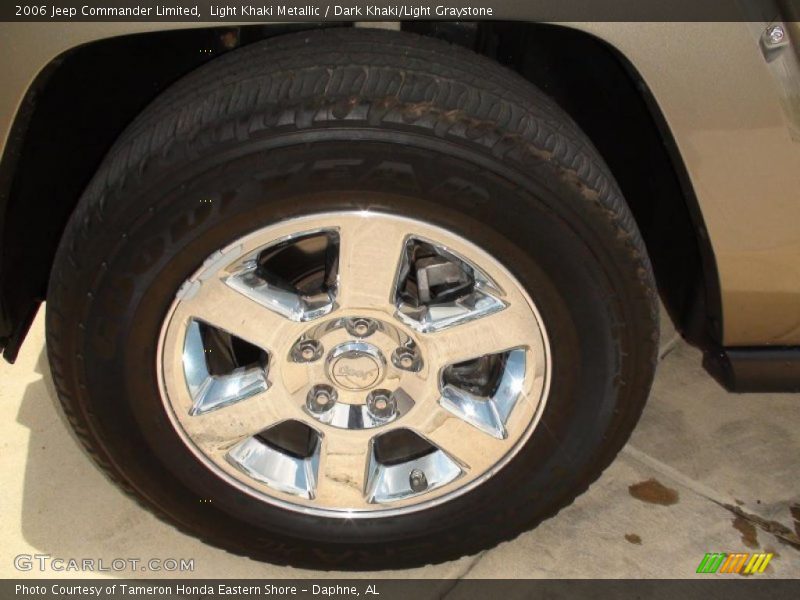 Light Khaki Metallic / Dark Khaki/Light Graystone 2006 Jeep Commander Limited
