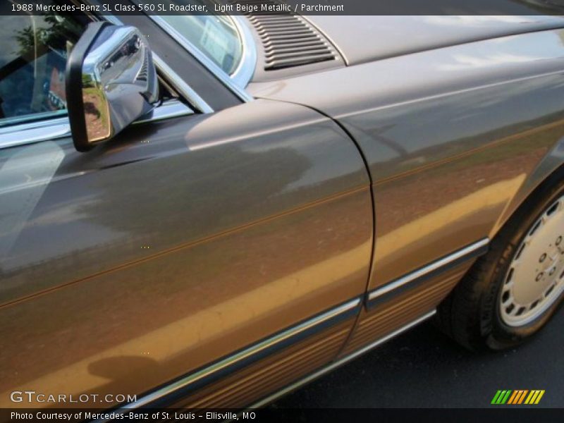 Light Beige Metallic / Parchment 1988 Mercedes-Benz SL Class 560 SL Roadster