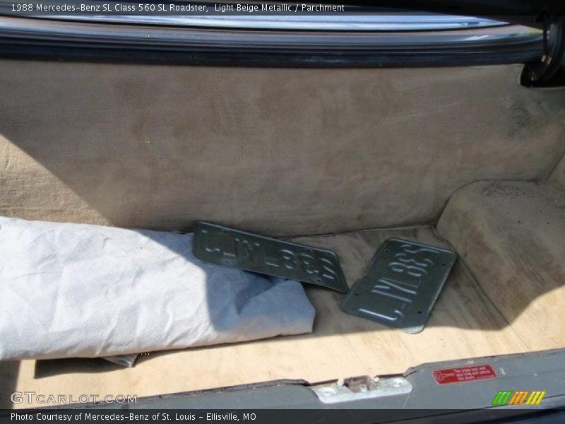 Light Beige Metallic / Parchment 1988 Mercedes-Benz SL Class 560 SL Roadster