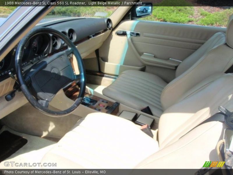 Light Beige Metallic / Parchment 1988 Mercedes-Benz SL Class 560 SL Roadster