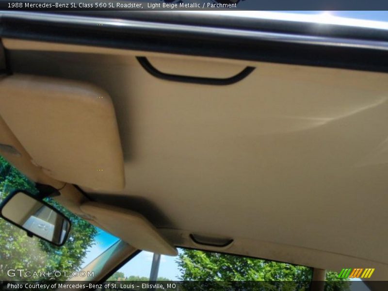 Light Beige Metallic / Parchment 1988 Mercedes-Benz SL Class 560 SL Roadster