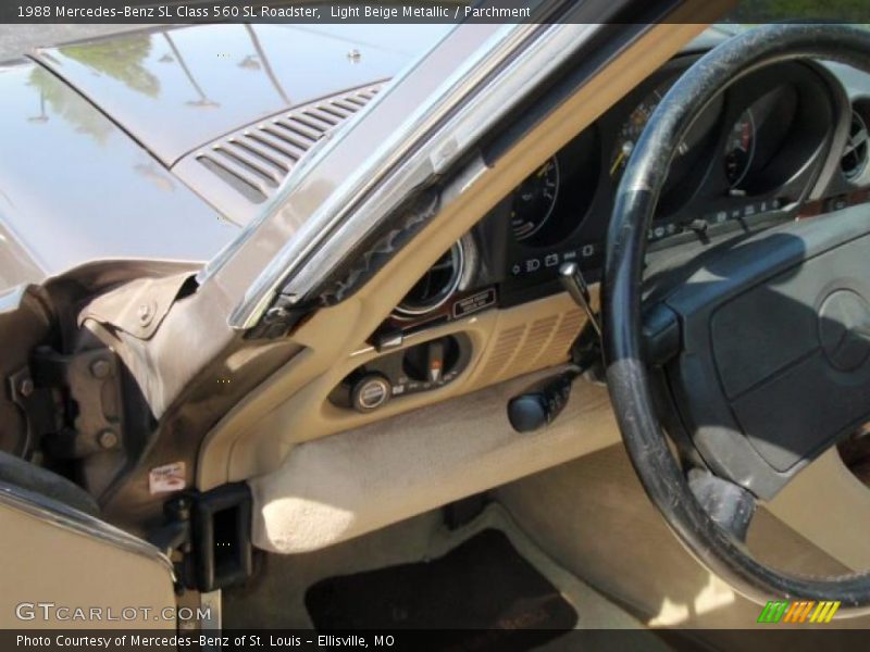 Light Beige Metallic / Parchment 1988 Mercedes-Benz SL Class 560 SL Roadster