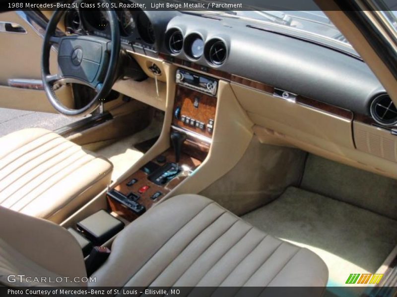 Light Beige Metallic / Parchment 1988 Mercedes-Benz SL Class 560 SL Roadster