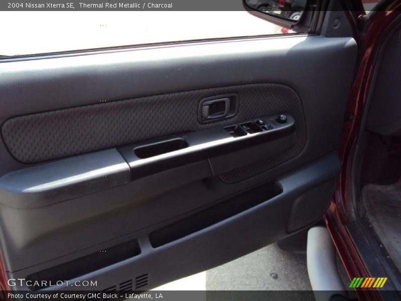 Thermal Red Metallic / Charcoal 2004 Nissan Xterra SE