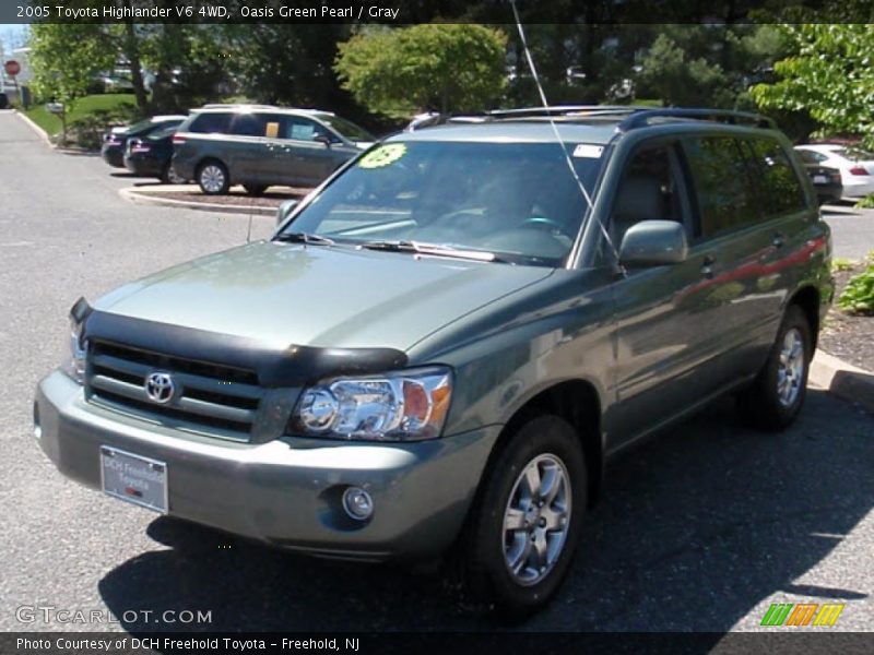 Oasis Green Pearl / Gray 2005 Toyota Highlander V6 4WD