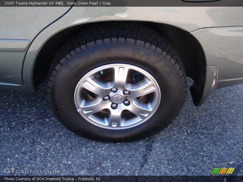 Oasis Green Pearl / Gray 2005 Toyota Highlander V6 4WD