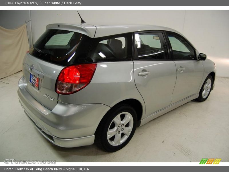 Super White / Dark Gray 2004 Toyota Matrix