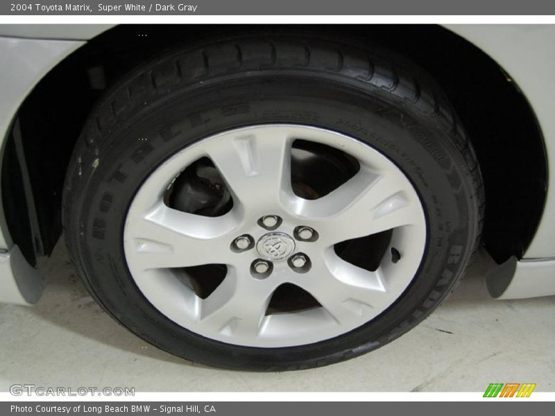 Super White / Dark Gray 2004 Toyota Matrix