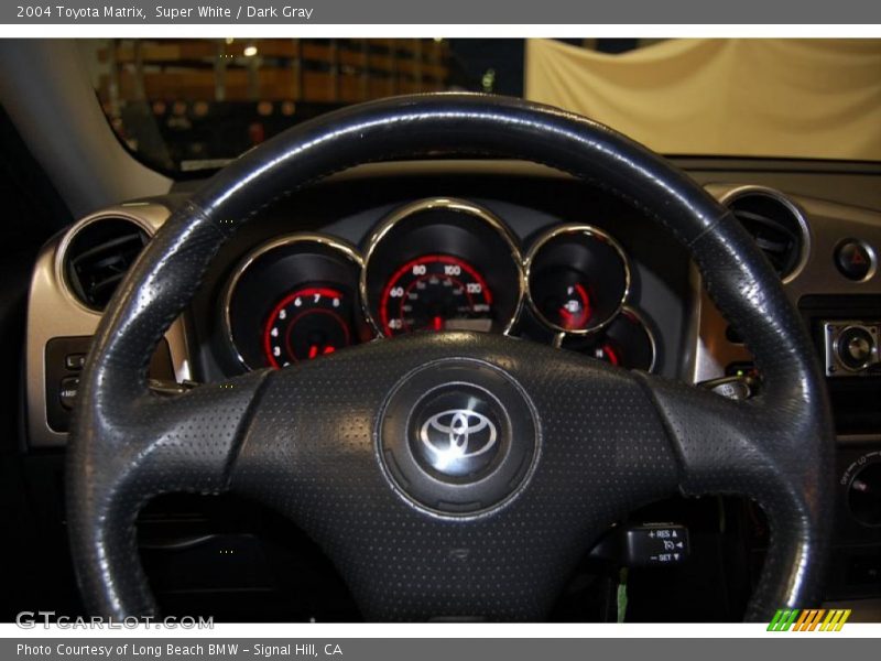 Super White / Dark Gray 2004 Toyota Matrix